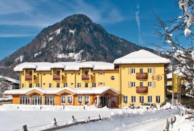 Rakouský hotel Plankenau Wirt v zimě