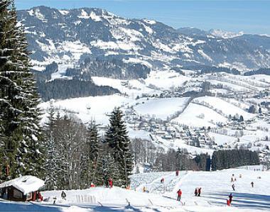 Rakouská obec Goldegg im Pongau se skiareálem