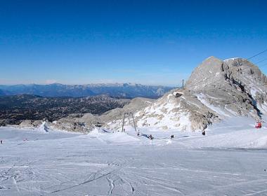 Ledovec Dachstein v Rakousku