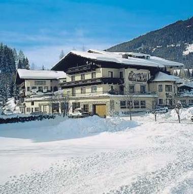 Rakouský hotel Felsenhof v zimě